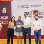 Recibieron en Reynosa tarjetas de Beca Rita Cetina, entregadas por el Alcalde Carlos Peña Ortiz
