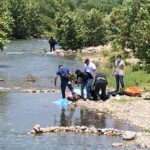 Remolino mata a familia en río de Victoria; mueren padre, madre e hija