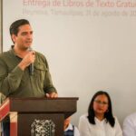 Dio inicio a ciclo escolar 2026-2027 el Alcalde Carlos Peña Ortiz con el Srio. de Desarrollo Energético Walter Julián Ángel Jiménez