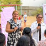 Llevan pláticas a grupos vecinales para prevenir la violencia contra la mujer.