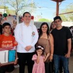 Entrega Hugo Fonseca tablets para apoyar aprendizaje escolar